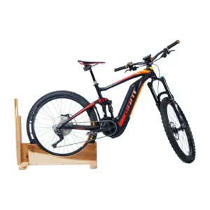 bici acostada alta