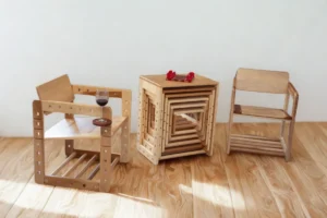 01 Sala para cafe con mesas anidadas