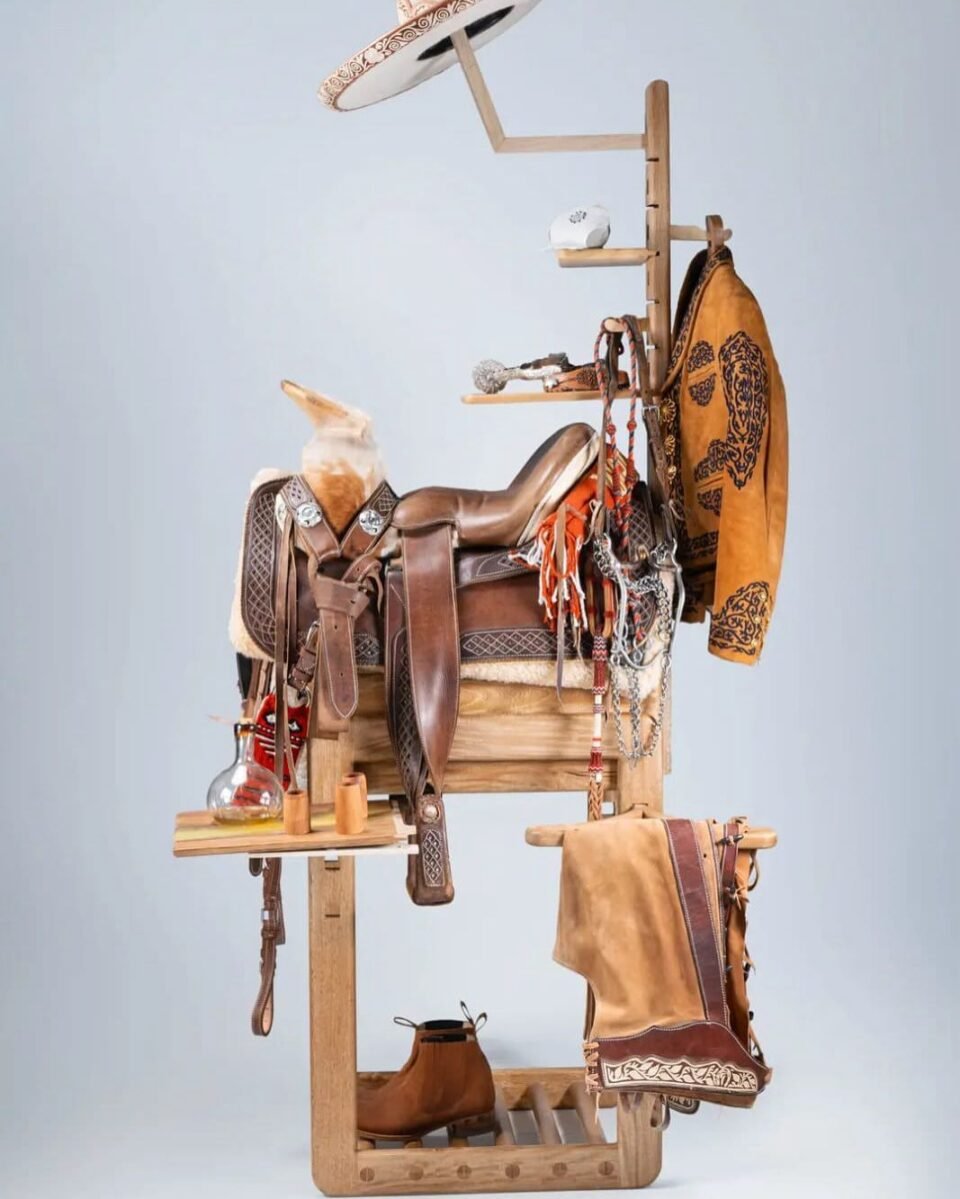 consola cowboy con porta silla de montar